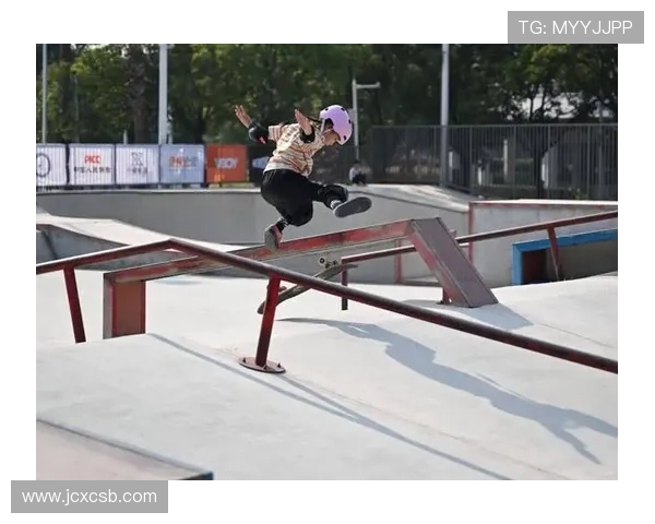 武汉滑板队的灵活性揭秘：滑板文化与团队精神的完美结合